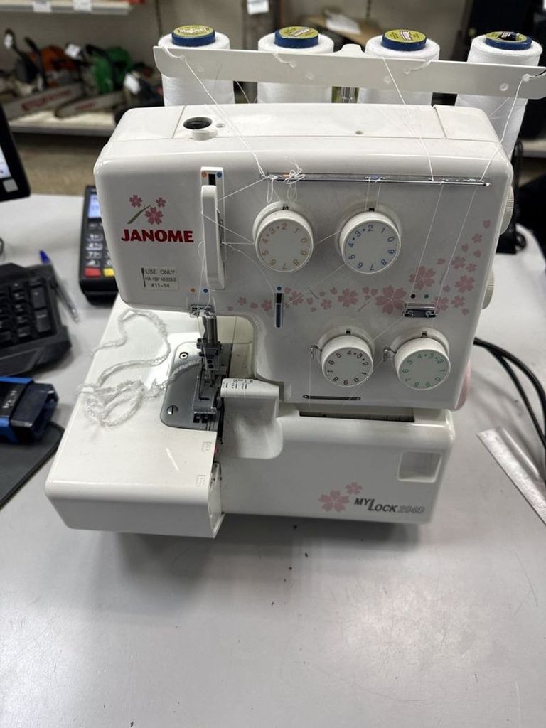 Купити Janome My Lock 204D Б/У