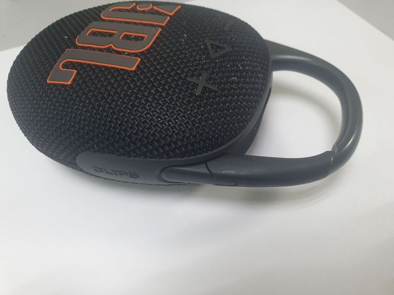 Дешево Jbl clip 5 з ломбарду