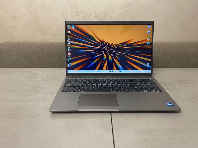 Купити Dell Latitude 5530, 15,6" FHD IPS, i5-1235U, 16GB, 256GB Б/У