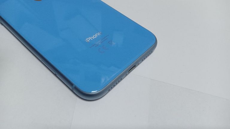 Apple iphone xr 64gb Код:01-200920383. Изображение 7