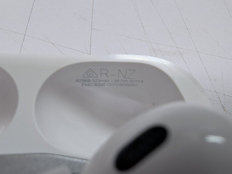 Объявление Apple airpods pro 2nd generation with magsafe charging case usb-c Б/У