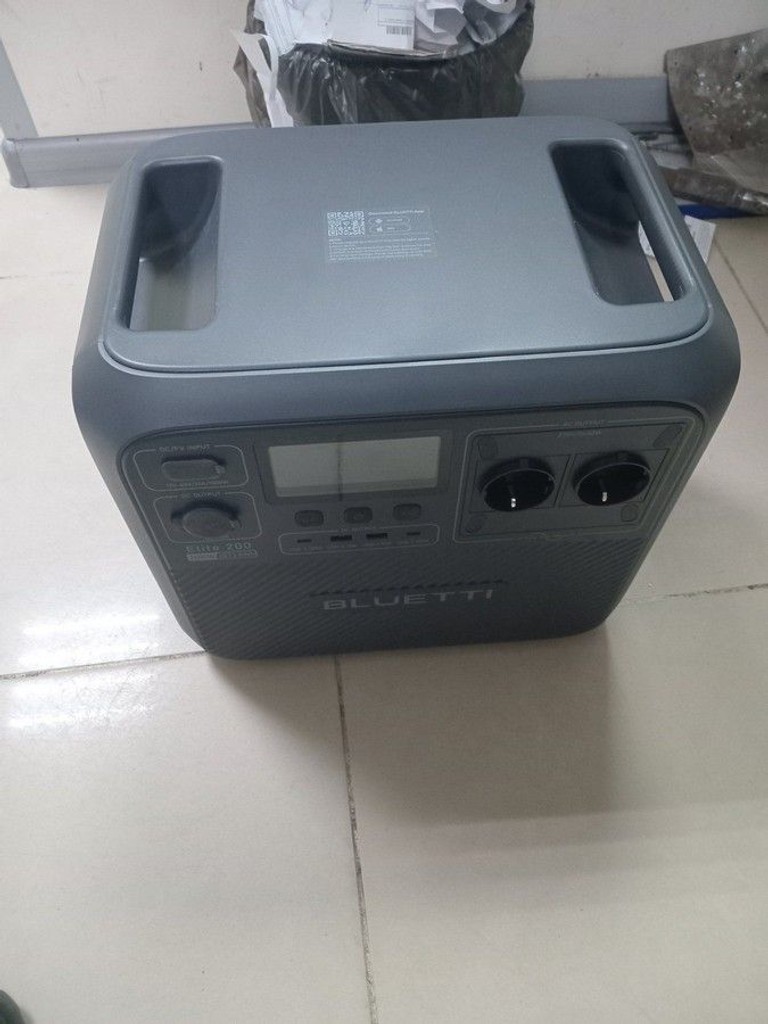 Дешиво Bluetti Elite 200 V2 с ломбарда