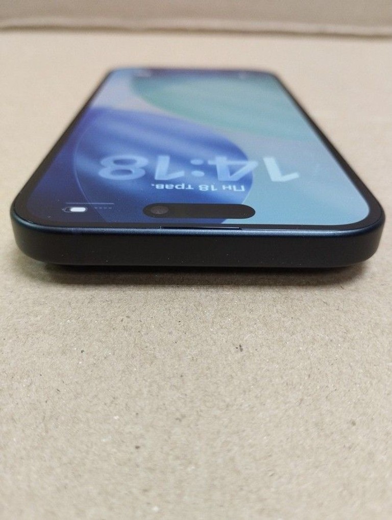 Apple iPhone 15 128GB Green Код:01-200954989. Зображення 5