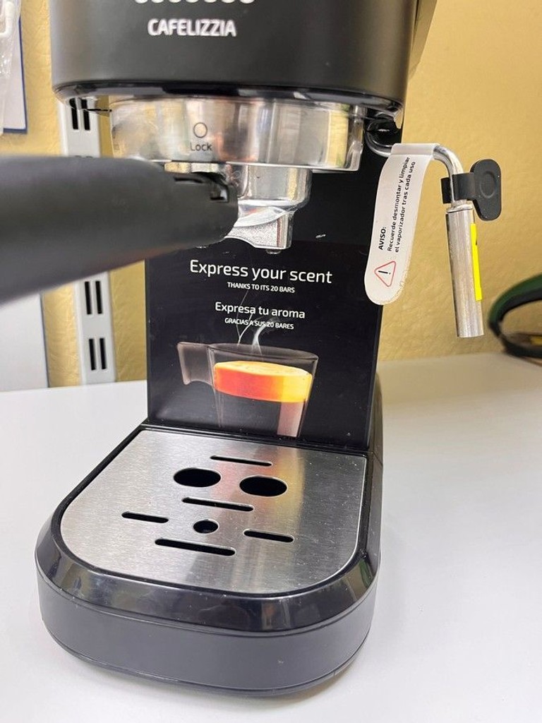 Оголошення Cecotec Cafelizzia 790 Black (01651) Б/У