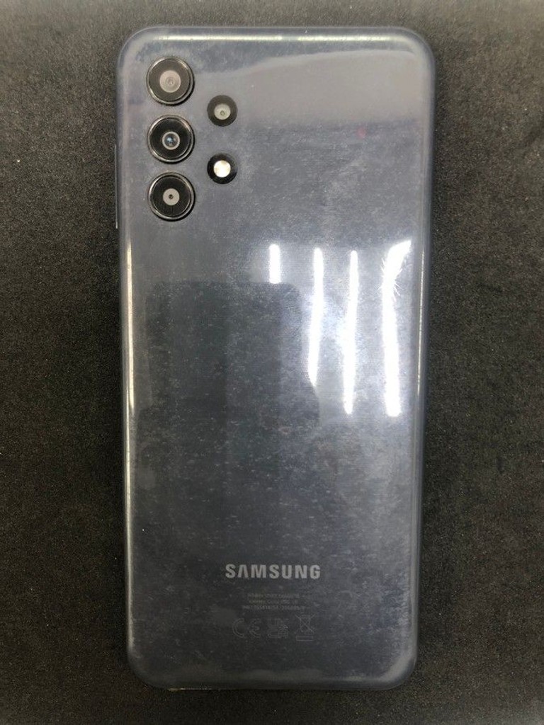 Оголошення Samsung galaxy a13 sm-a137 4/64gb Б/У