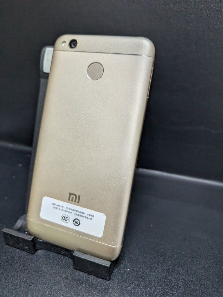 Купити Xiaomi redmi 4x 2/16gb Б/У