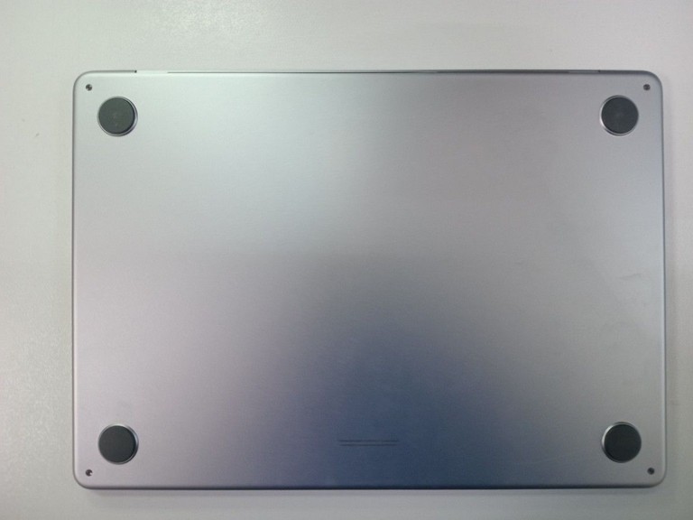 Дешево Apple macbook air 13,6" m2 2022 з ломбарду