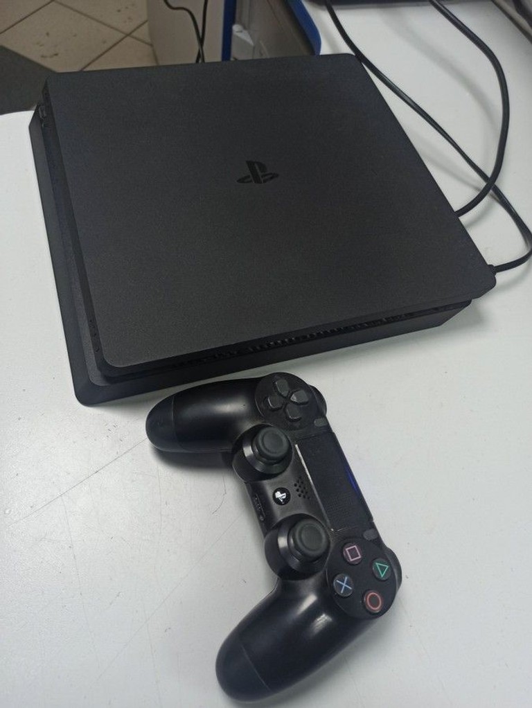 Купить Sony playstation 4 500gb Б/У