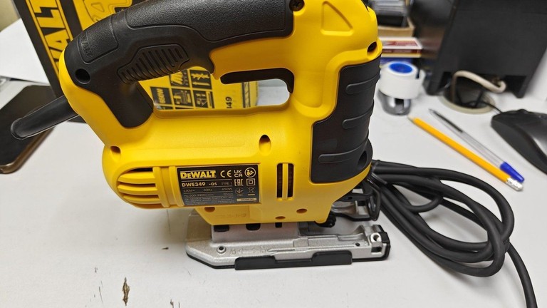Оголошення Dewalt DWE349 Б/У