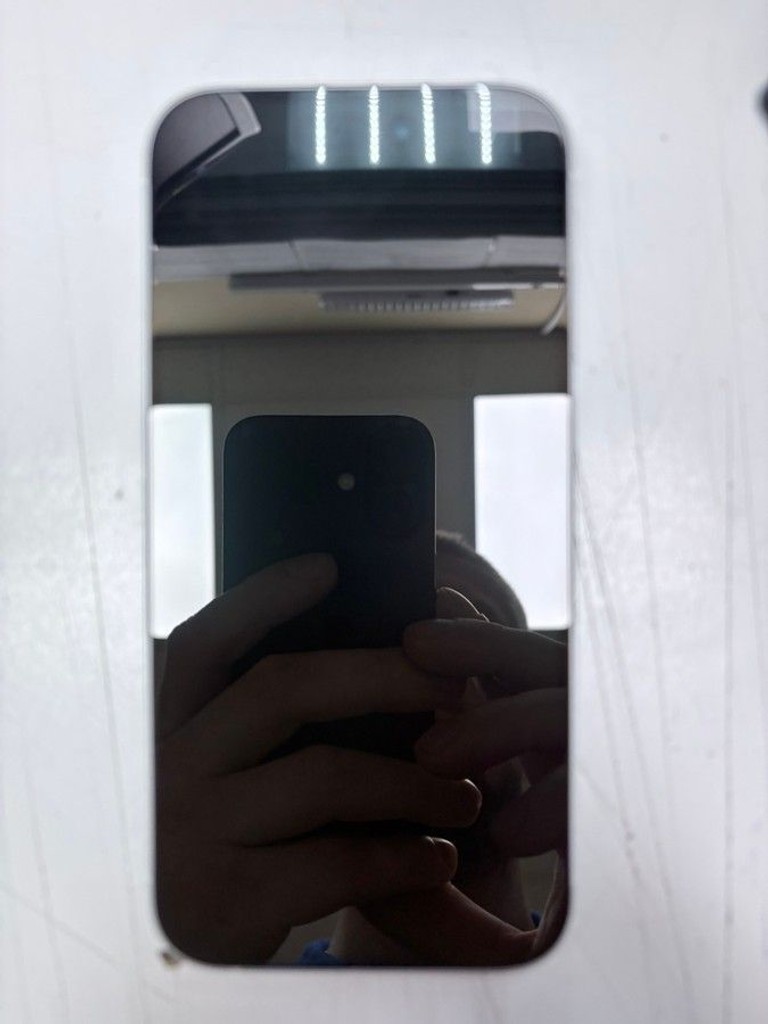 Купити Apple iPhone 15 128GB Green Б/У