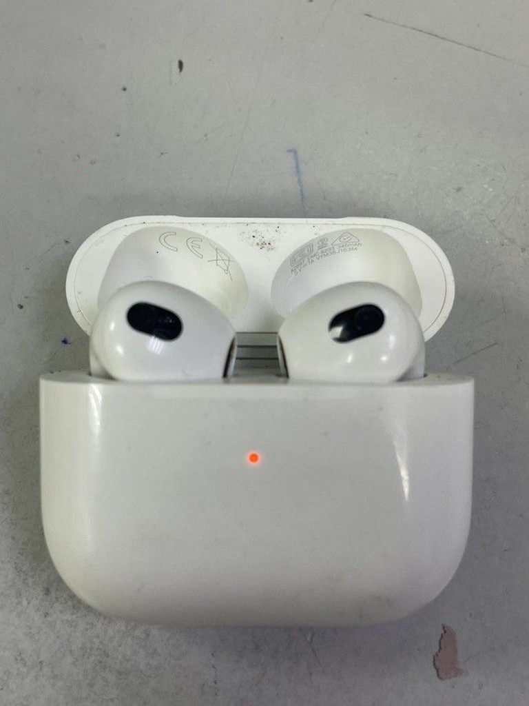 Дешево Apple airpods 3rd generation з ломбарду