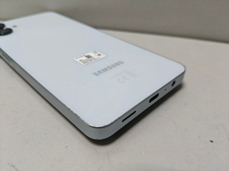Samsung galaxy a06 4/128gb Код:01-201035750. Зображення 6