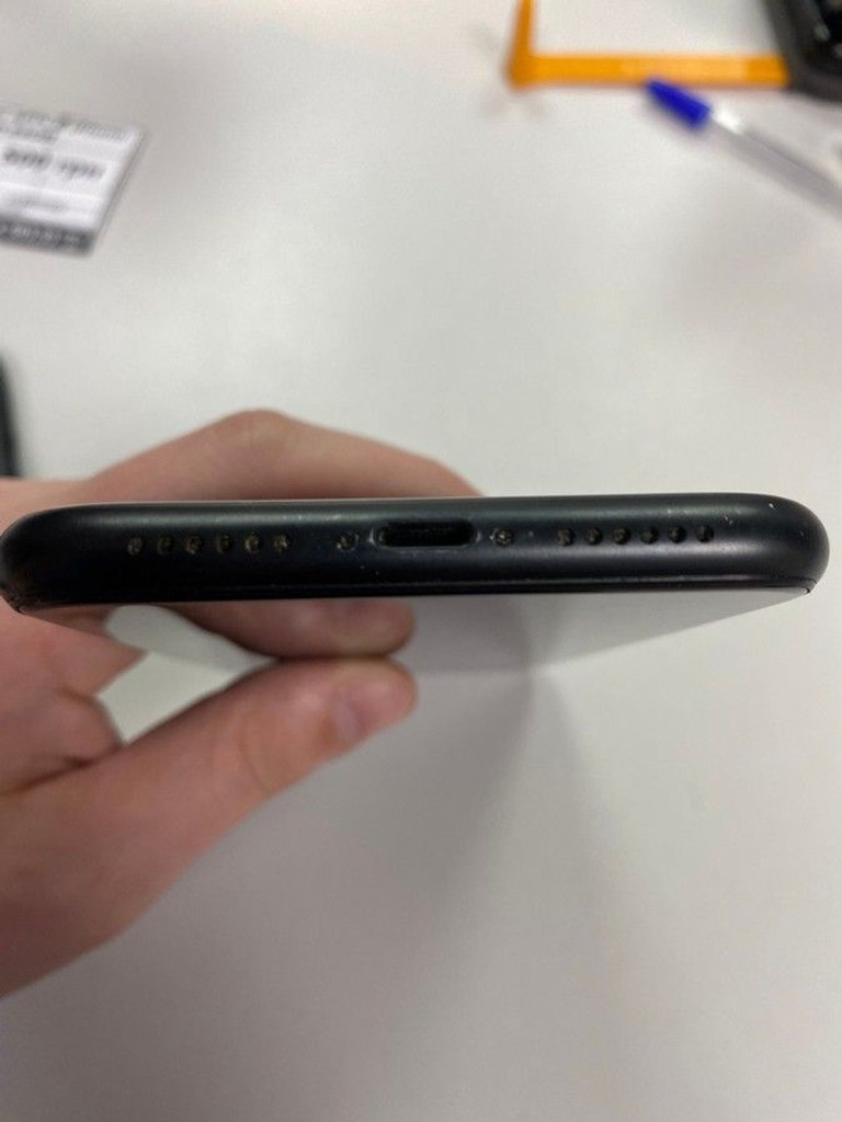 Apple iphone xr 64gb Код:01-201031652. Зображення 7