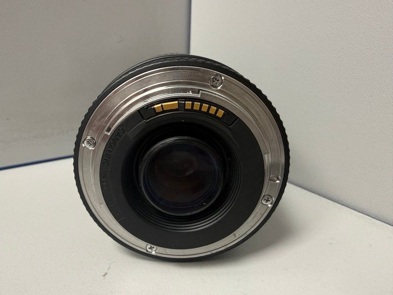 Розпродаж Canon EF 75-300mm f/4-5,6 III (6473A0150, продавець Техноскарб