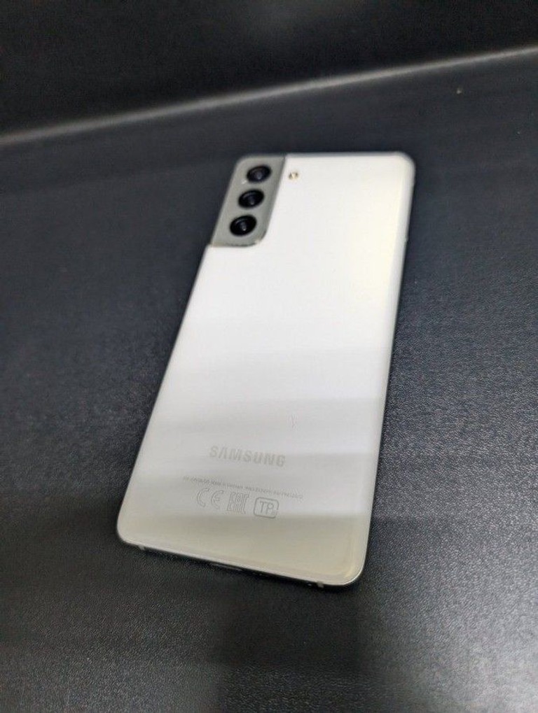 Купити Samsung galaxy s21 5g 8/256gb Б/У