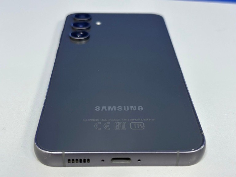 Samsung Galaxy S23 FE SM-S711B 8/256GB Purple Код:01-201067693. Зображення 7