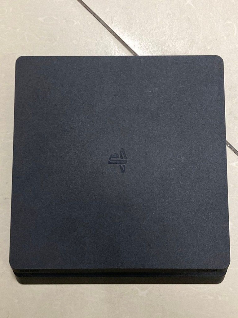 Дешево  Sony PlayStation 4 Slim 1TB Black з ломбарду