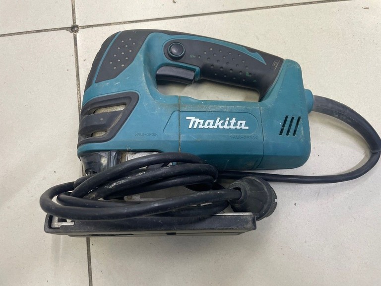 Купити Makita 4350FCT Б/У