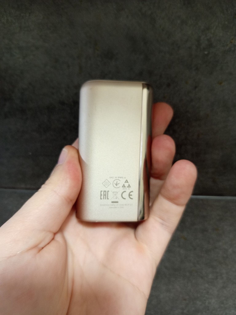 GLO Hyper Plus Limited Edition Золотой пристрій,система для нагрівання,нагрева тютюну,табака Код:null. Изображение 4