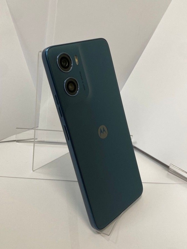 Дешиво Motorola moto g06 4g 4/256gb с ломбарда
