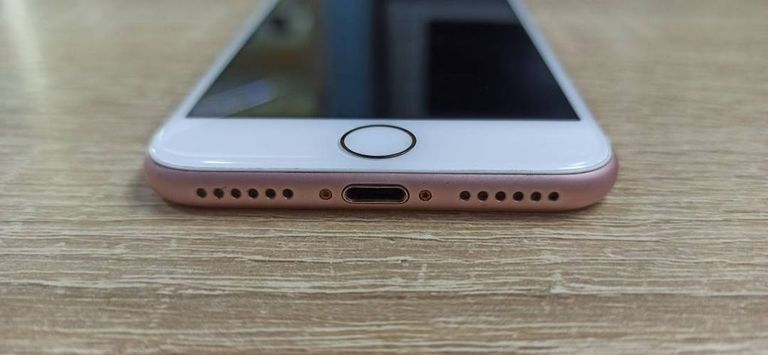 Apple iphone 7 32gb Код:01-19011292. Изображение 6