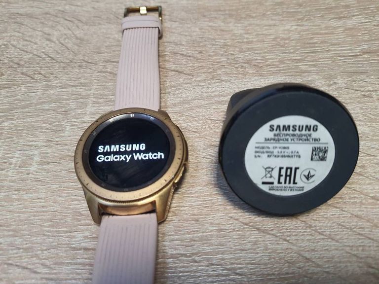 Samsung galaxy watch 42mm sm-r810