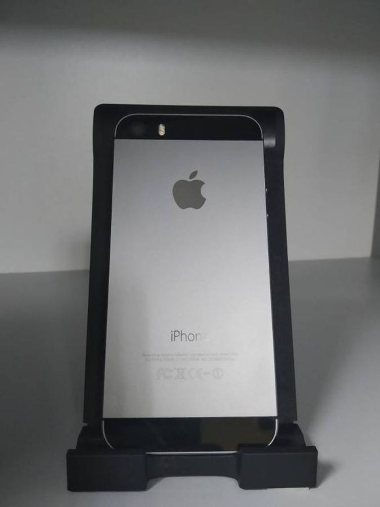 Дешево Apple iphone 5s 64gb з ломбарду