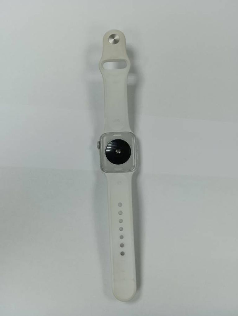 Apple watch se 2 gps 40mm aluminum case with sport