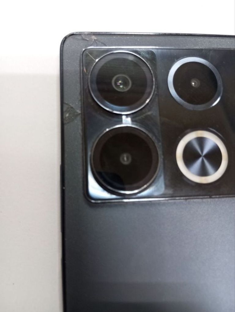 Дешиво Infinix note 40 8/256gb с ломбарда