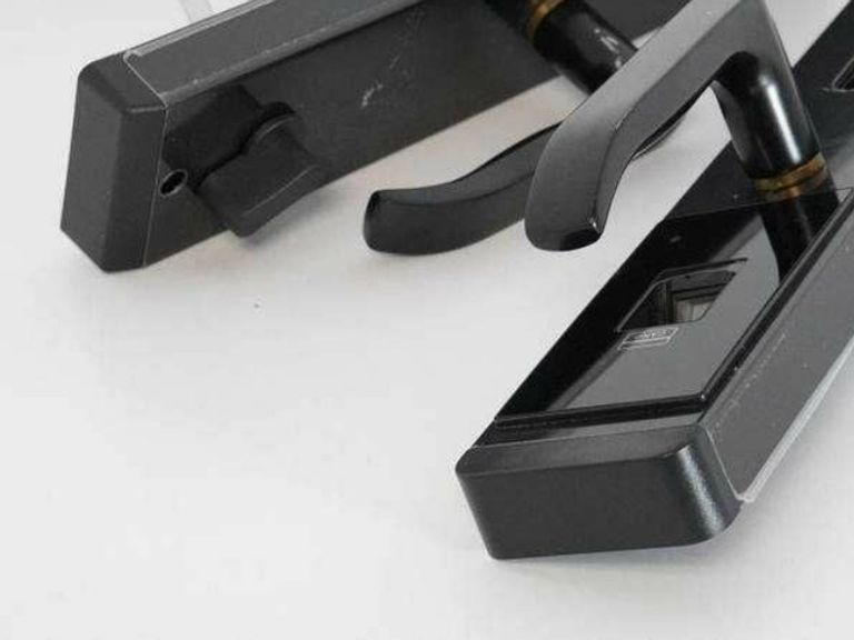 Дешиво Lock с ломбарда