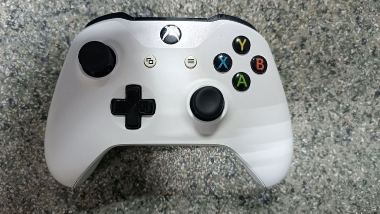 Распродажа Microsoft Xbox One S 1TB, продавец Техноскарб