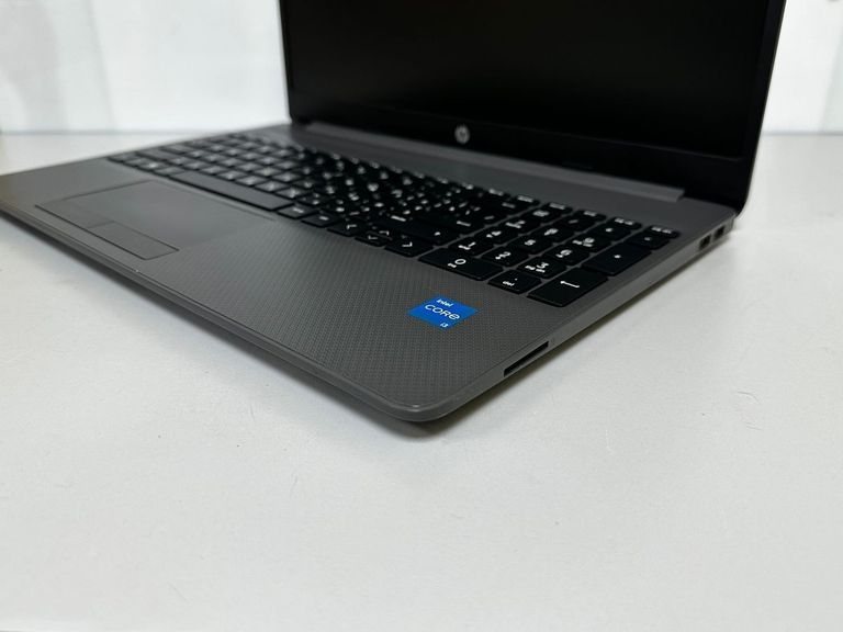 Дешиво HP 250 G8 с ломбарда