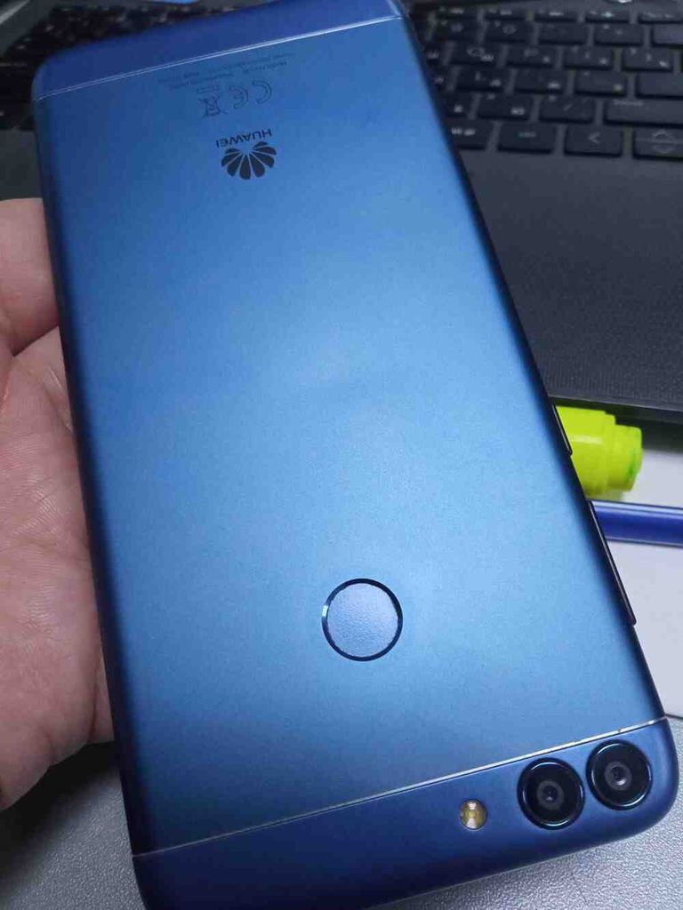 Дешево Huawei P Smart 3/32Gb (FIG-LX1) з ломбарду