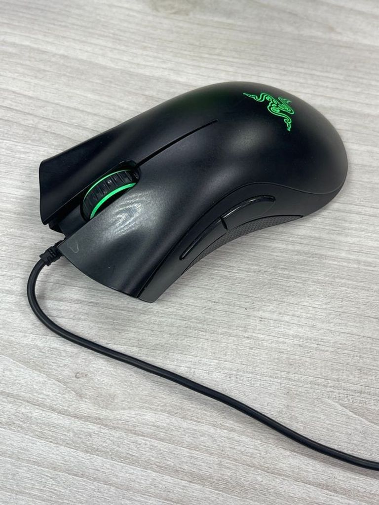 Купить Razer deathadder essential rz01-03850100 Б/У