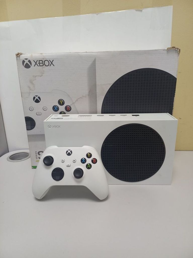 Купить Microsoft Xbox Series S 512GB (889842651386) Б/У