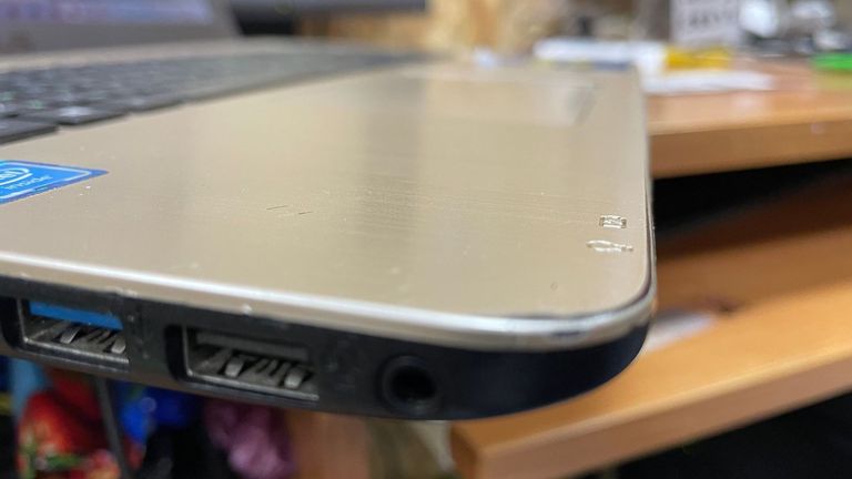 Розпродаж Asus 15/celeron n3060 ddr3/4gb ddr3/hdd 500 gb/ssd *відсутній/*інтегрована, продавець Техноскарб