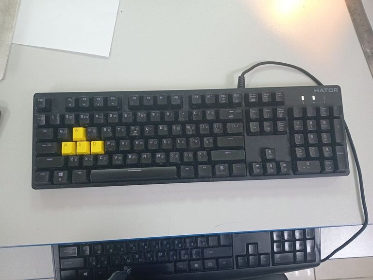 Купить Hator rockfall mechanical htk-604 Б/У