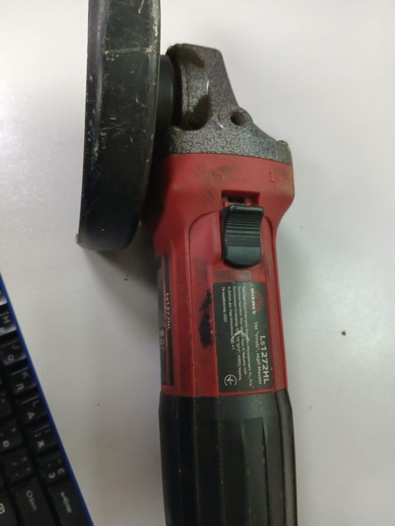 Оголошення Vitals ls1272hlv Б/У