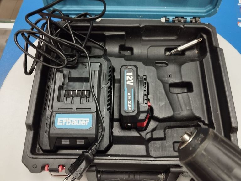 Оголошення Erbauer edd12-li-2 / 2акб 2ah / зп Б/У
