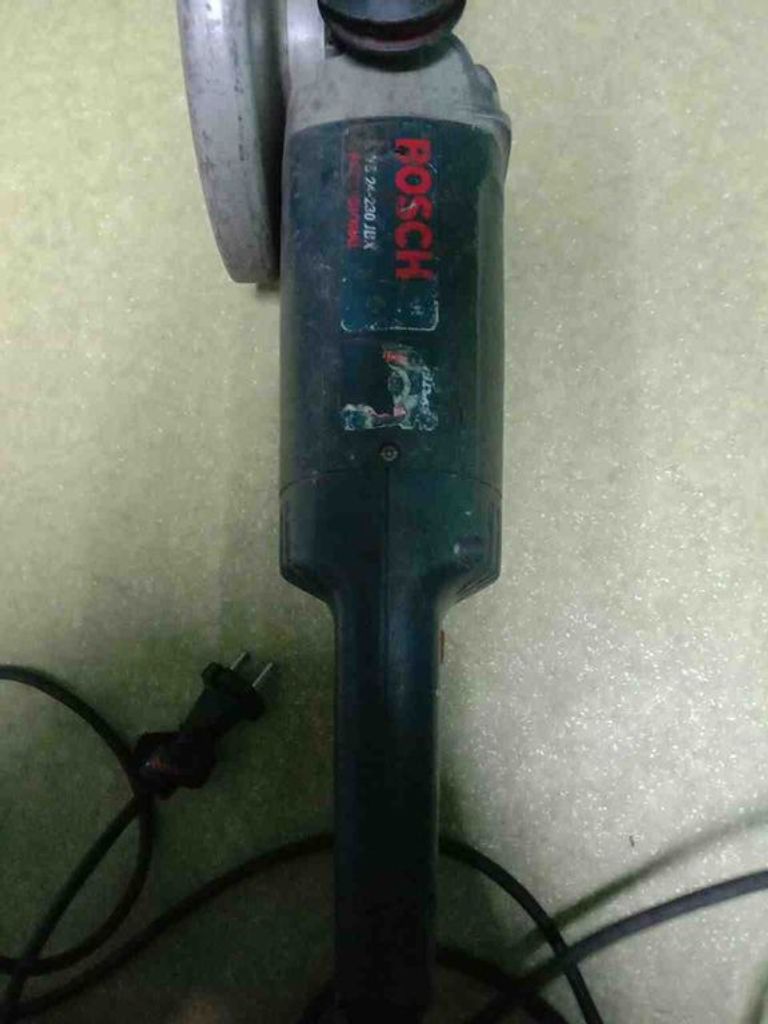 Дешево Bosch GWS 24-230 JVX з ломбарду