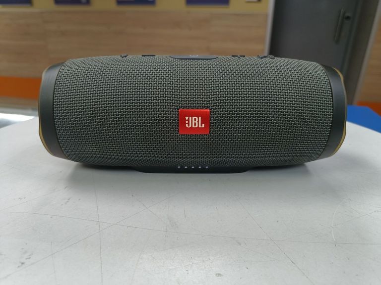 Купить Jbl charge essential gun metal Б/У