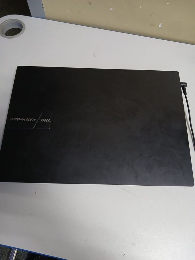 Дешиво Asus 15/core i3-1215u ddr5/8gb ddr5/hdd *відсутній/ssd 500 gb/*інтегрована с ломбарда