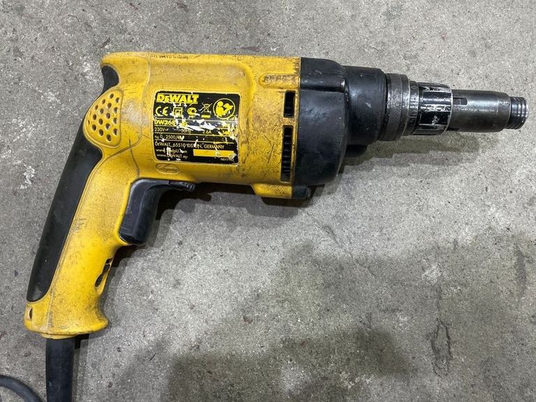 Дешиво Dewalt dw268qs с ломбарда