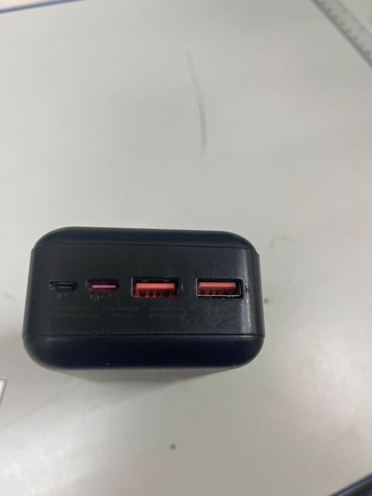 Дешиво Xo pr189 2usb+type-c qc&pd3.0 22.5w 30000mah с ломбарда