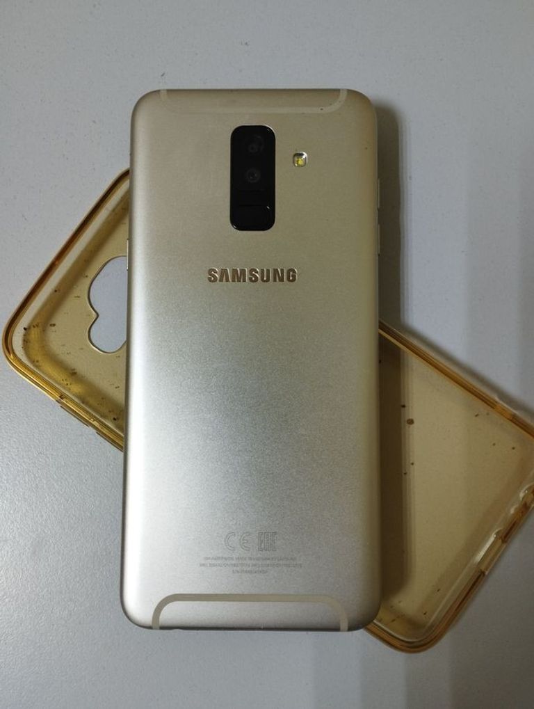 Дешиво Samsung Galaxy A6+ 3/32GB Gold (SM-A605FZDN) с ломбарда