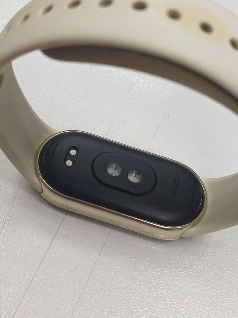 Дешево Xiaomi mi smart band 8 з ломбарду