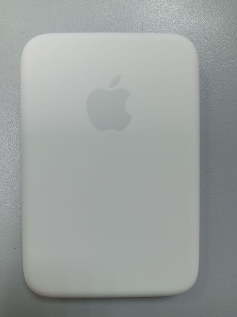 Дешиво Battery Pack magsafe 5000mah с ломбарда