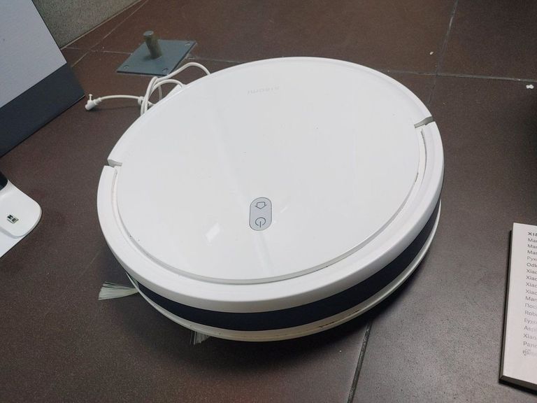 Розпродаж Xiaomi Robot Vacuum E10, продавець Техноскарб