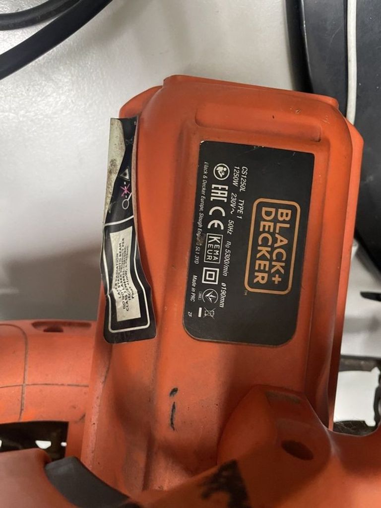 Купити Black & Decker cs1250l Б/У