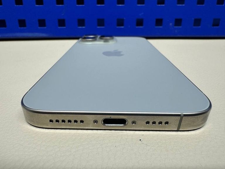 Apple iphone 16 pro max 256gb Код:01-200865220. Зображення 8